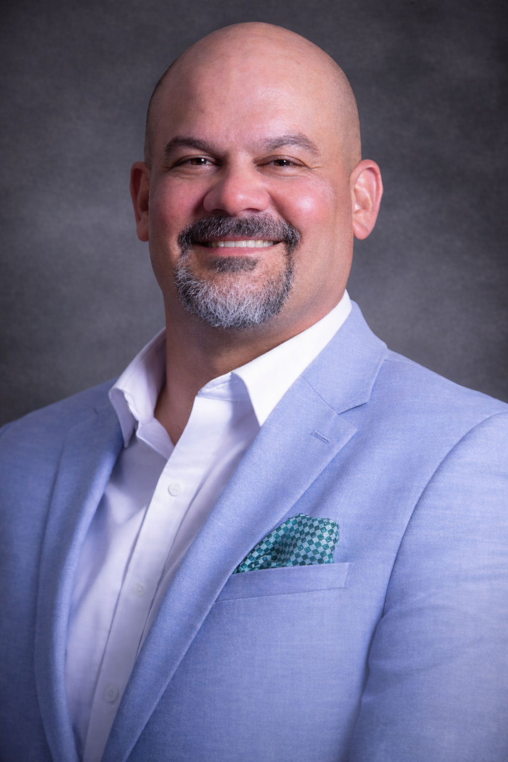 Gian Arroyo Headshot